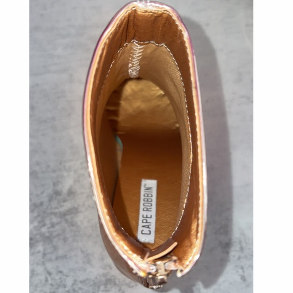 Cape Robbin Metallic Rose Gold Ankle Boots - Picture 7 of 8